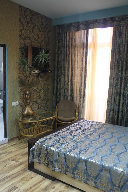 יירבאן New Baxos Hotel חדר תמונה